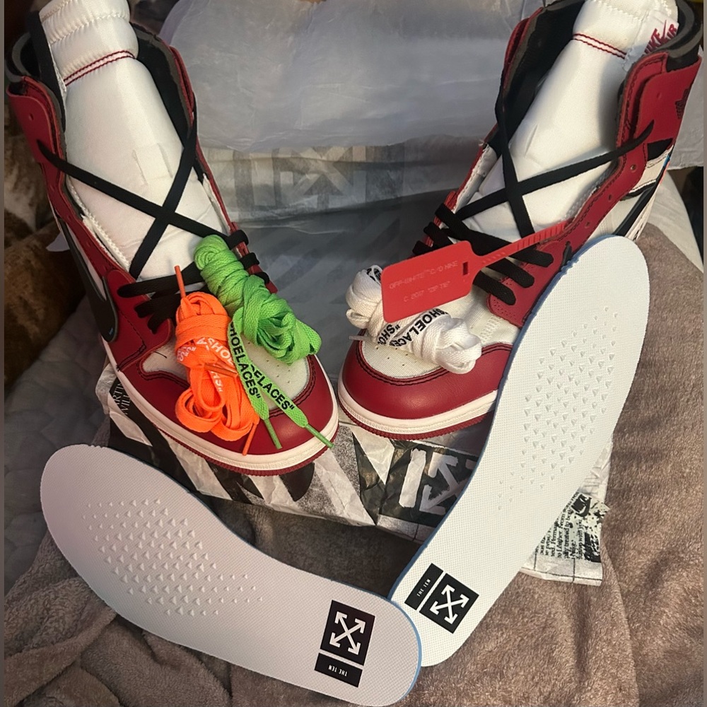 Air Jordan Retro 1 Off White Chicago’s originally purchased off StockX